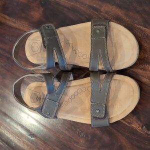 Khombu Velcro Flat Sandals
